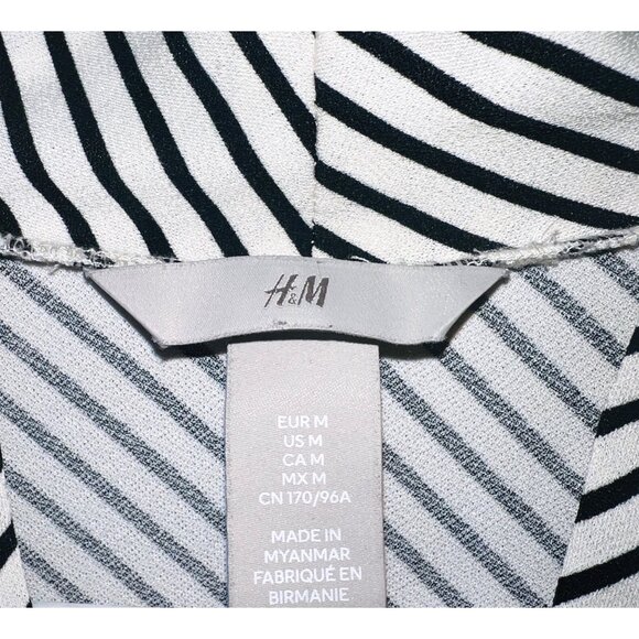 Black & White Striped V-Neck Short Sleeve Top By H&M Size Medium - Picture 3 of 5